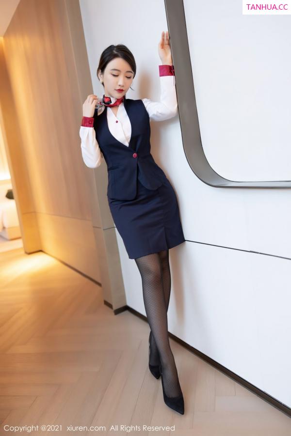 谢芷馨  [XiuRen]高清写真图 2021.10.20 No.4091 Cherry绯月樱第11张图片
